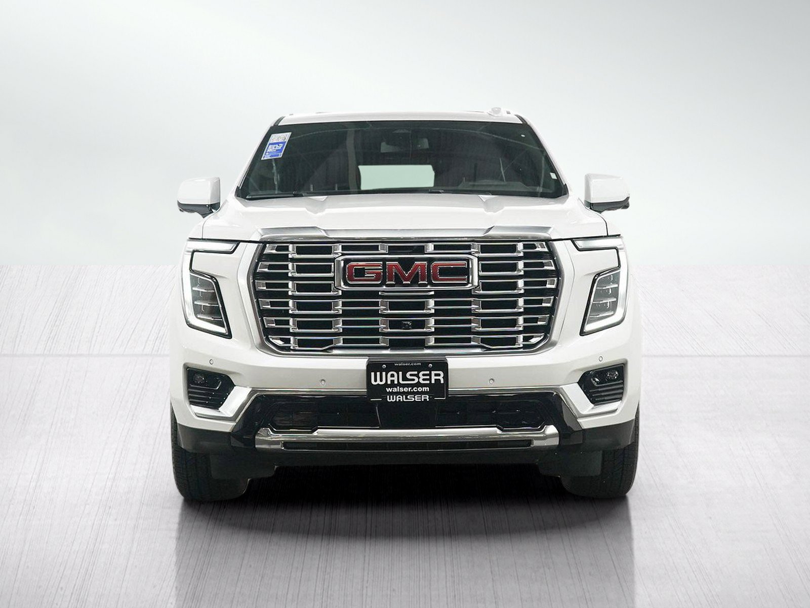Used 2025 GMC Yukon Denali w/ Sun & Power Step Package AWD/4WD image 8