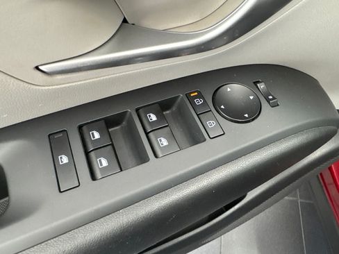 Used 2025 Hyundai Tucson SEL FWD image 36