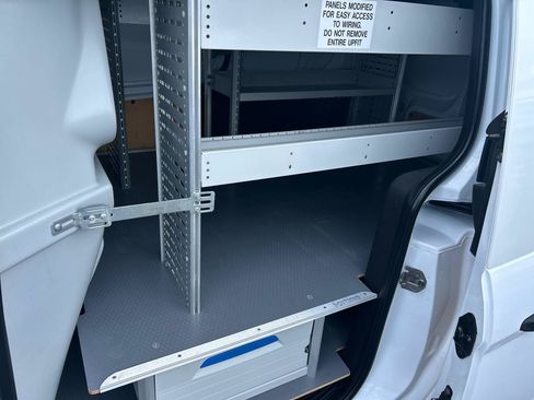 Used 2016 Ford Transit Connect XL FWD image 17