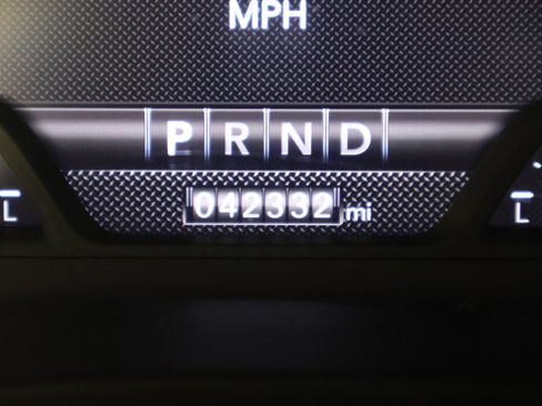 Used 2024 RAM 1500 Laramie image 18