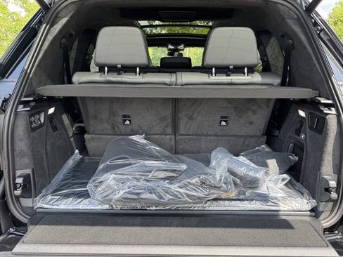 Used 2026 BMW X7 xDrive40i w/ M Sport Package image 32