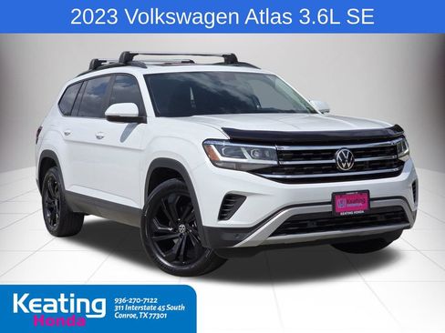 Used 2023 Volkswagen Atlas SE w/ Panoramic Sunroof Package FWD image 1