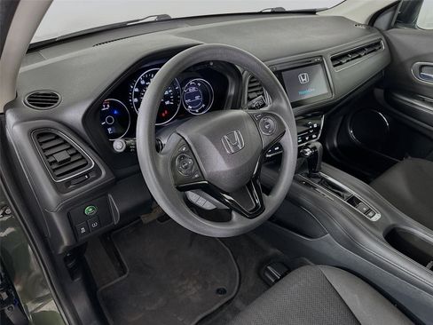 Used 2018 Honda HR-V EX image 23