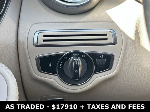 Used 2019 Mercedes-Benz C 300 Sedan image 21
