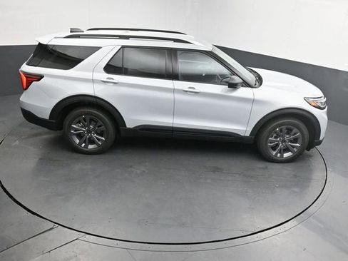 New 2026 Ford Explorer Active w/ Active Comfort Package image 27