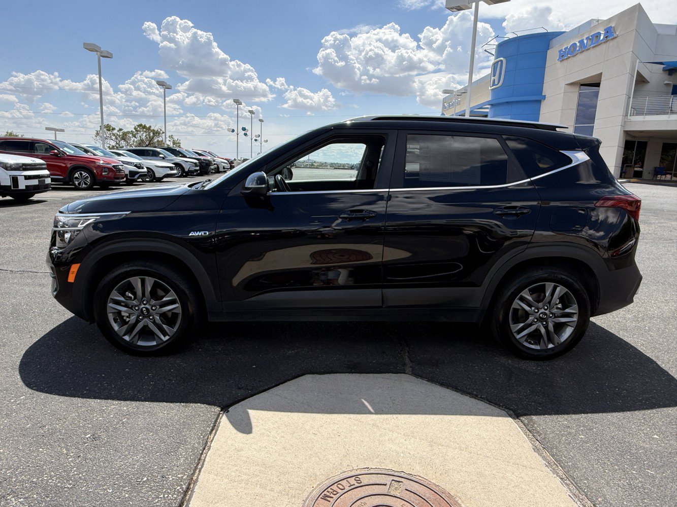 Used 2021 Kia Seltos S AWD/4WD image 8