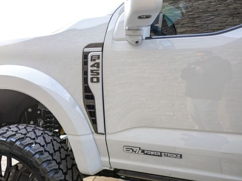 Used 2026 Ford F450 Platinum w/ Platinum Plus Package image 22