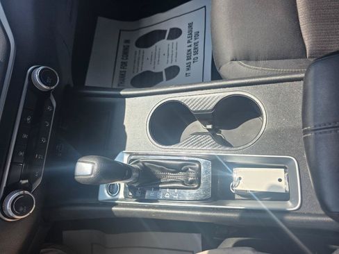 Used 2022 Nissan Altima 2.5 S FWD image 16