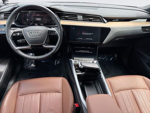Used 2024 Audi Q8 e-tron Premium AWD/4WD image 7