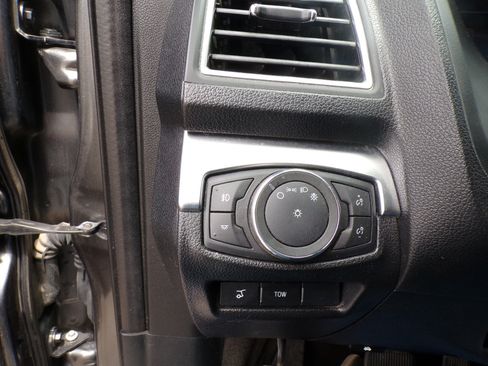 Used 2018 Ford Explorer Sport AWD/4WD image 25