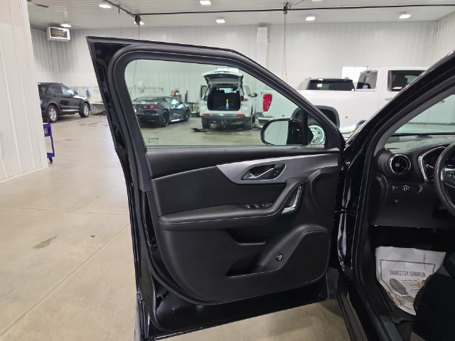 Used 2023 Chevrolet Blazer LT w/ Convenience Package AWD/4WD image 24