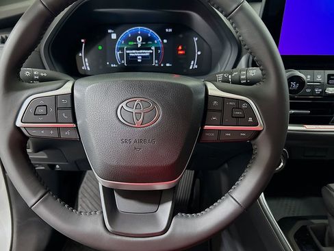 New 2026 Toyota Grand Highlander FWD image 11