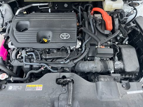 Certified 2025 Toyota Crown Limited image 22