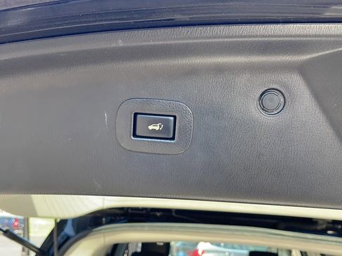 Used 2018 Nissan Armada Platinum w/ Captain Seat Package image 29