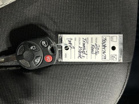 Used 2016 Ford Transit 150 XLT image 29