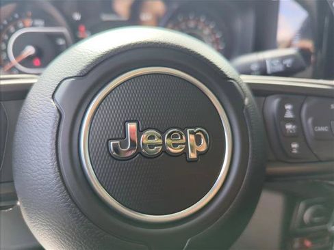 New 2026 Jeep Gladiator Mojave AWD/4WD image 18