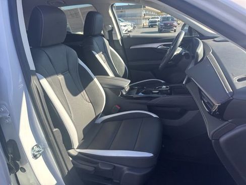 Used 2025 Buick Envision Sport Touring image 19