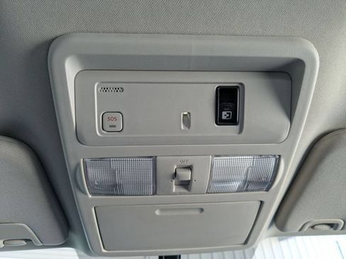 Used 2016 Nissan Titan SL AWD/4WD image 21