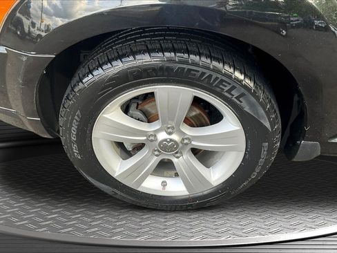 Used 2010 Dodge Caliber Mainstreet FWD image 30