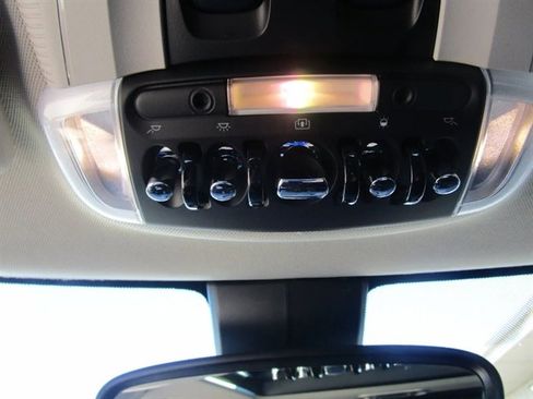 Used 2019 MINI Cooper S w/ Premium Package image 22