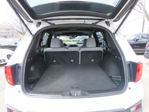 Used 2023 Honda Passport EX-L image 11