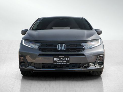 New 2026 Honda Odyssey Touring image 2