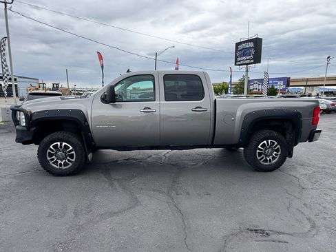 Used 2013 Chevrolet Silverado 3500 LTZ AWD/4WD image 4