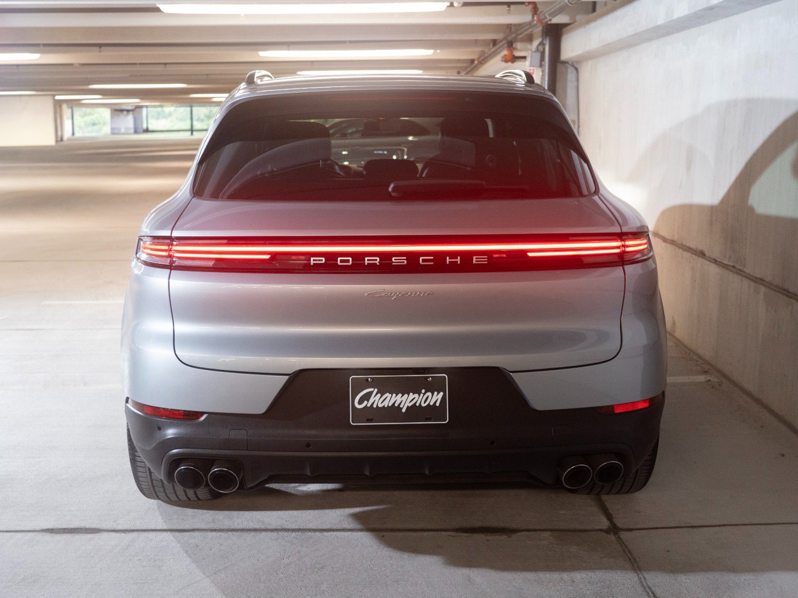 Certified 2024 Porsche Cayenne AWD/4WD image 10