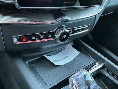 New 2026 Volvo XC90 B6 Ultra AWD/4WD image 18