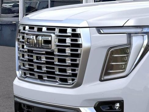 New 2026 GMC Yukon XL Denali w/ Advanced Technology Package AWD/4WD image 13