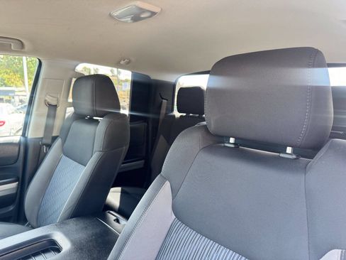 Used 2014 Toyota Tundra SR5 w/ SR5 Upgrade Package RWD image 14