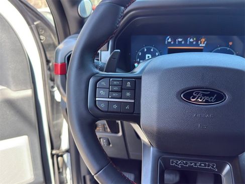 Used 2025 Ford F150 Raptor image 31