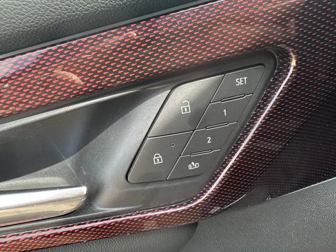 Used 2026 Chevrolet Traverse RS w/ LPO, Floor Liner Package FWD image 8