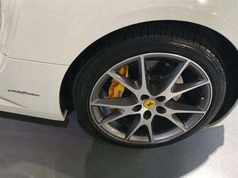 Used 2011 Ferrari California RWD image 55