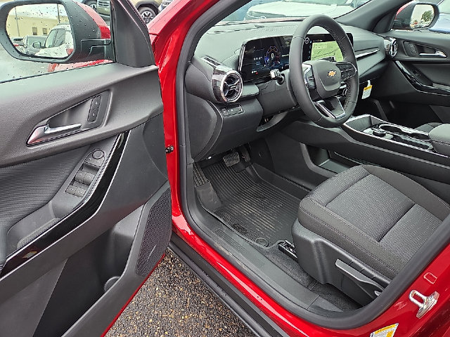 New 2027 Chevrolet Equinox LT w/ LPO, Floor Liner Package FWD image 10