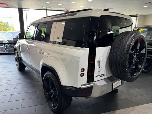 Used 2020 Land Rover Defender 110 HSE AWD/4WD image 3