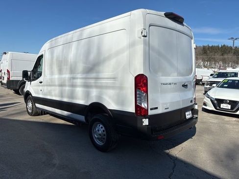 Used 2023 Ford Transit 250 Medium Roof AWD image 5