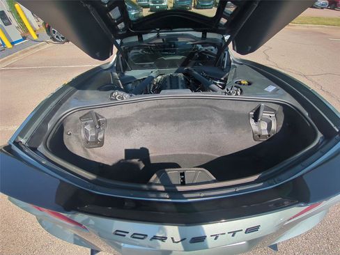 Used 2024 Chevrolet Corvette Stingray Preferred Cpe w/ Z51 Performance Package RWD image 30