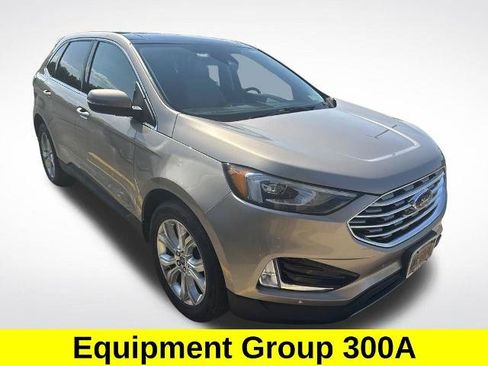 Certified 2020 Ford Edge Titanium AWD/4WD image 3