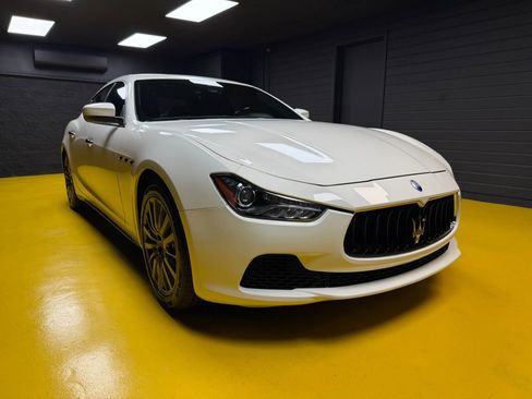 Used 2017 Maserati Ghibli S image 3