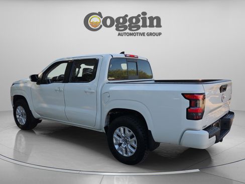 Certified 2022 Nissan Frontier SV AWD/4WD image 5