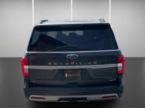 Used 2024 Ford Expedition Max XLT image 8