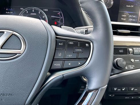 Used 2020 Lexus ES 350 w/ Premium Package image 22