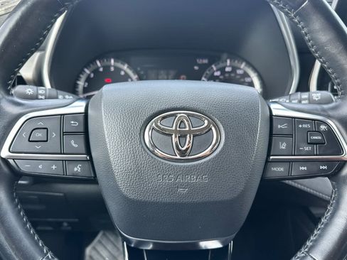 Used 2020 Toyota Highlander Limited image 23