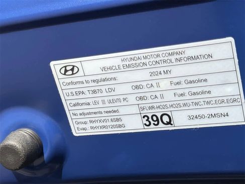 Certified 2024 Hyundai Venue Limited image 9