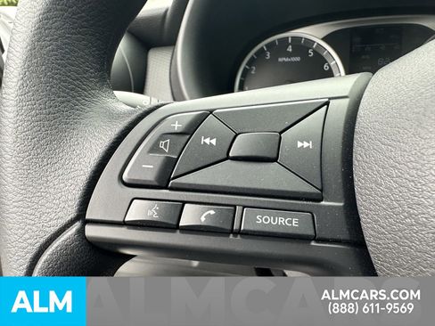 Used 2025 Nissan Kicks Play S image 11