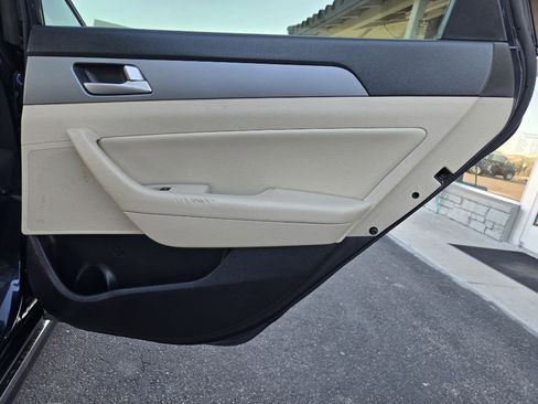 Used 2017 Hyundai Sonata SE image 15