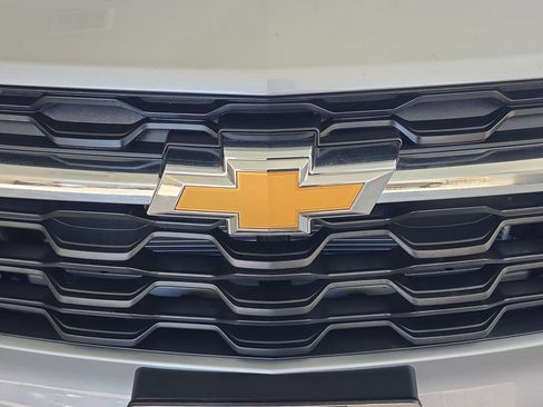 Used 2026 Chevrolet Trax LS w/ LS Convenience Package FWD image 31