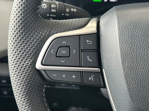 New 2026 Toyota Sienna Platinum AWD/4WD image 28