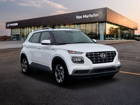New 2026 Hyundai Venue SEL image 11
